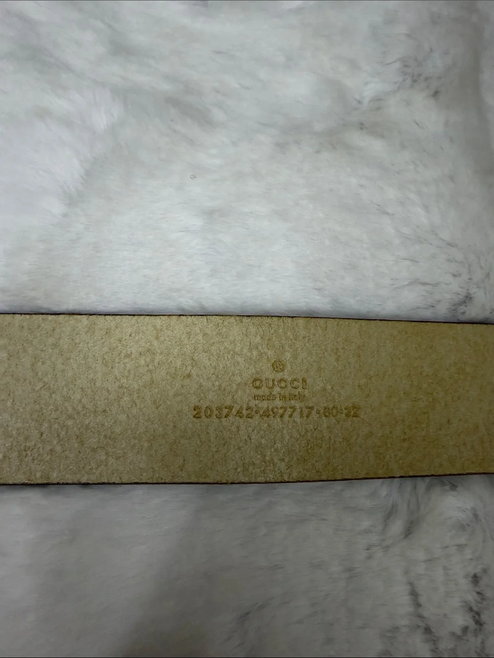 Gucci Ivory Leather Belt with Gold G Buckle